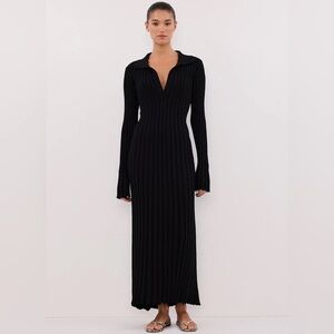 Elegant Black Ribbed Maxi Dress